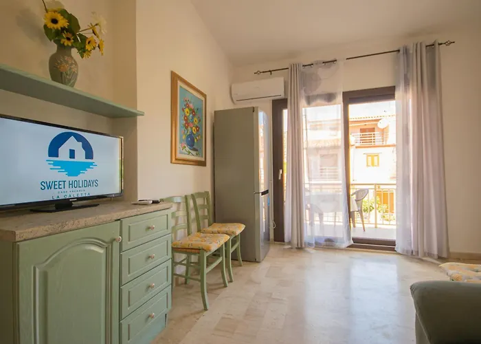 Capo Comino 2 Апартаменты Ла-Калетта