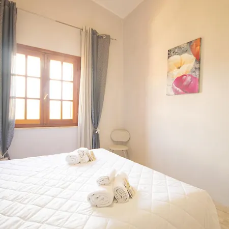 Capo Comino 2 Apartamento La Caletta